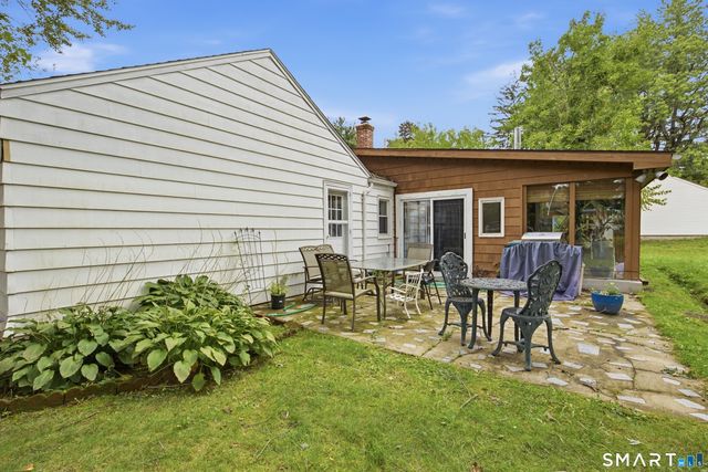 53 Two Mile Road, Farmington, CT 06032