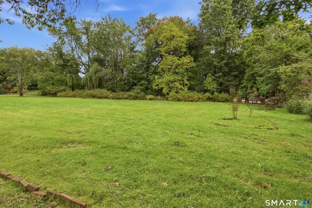 53 Two Mile Road, Farmington, CT 06032