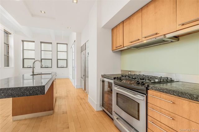 55 Berry Street 4F, Brooklyn, NY 11249