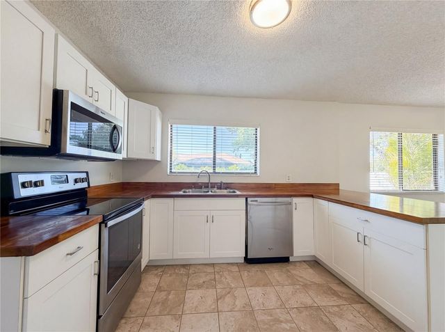 3993 SUBURBAN LANE, North Port, FL 34287