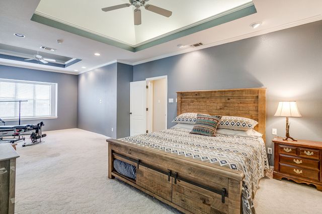 9406 S Longwood Drive, Granbury, TX 76049