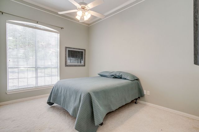9406 S Longwood Drive, Granbury, TX 76049