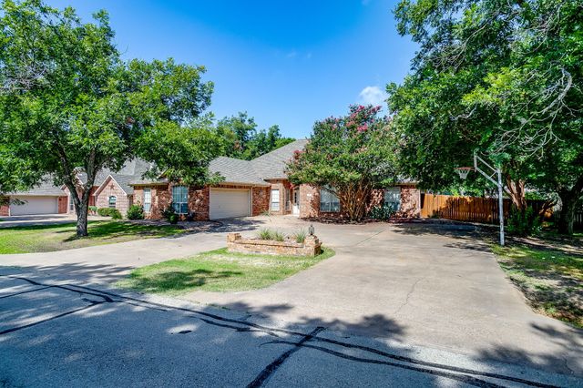 9406 S Longwood Drive, Granbury, TX 76049