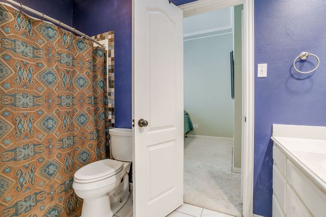 9406 S Longwood Drive, Granbury, TX 76049