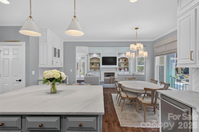 8634 Woodmere Crossing Drive, Charlotte, NC 28226