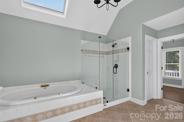 8634 Woodmere Crossing Drive, Charlotte, NC 28226
