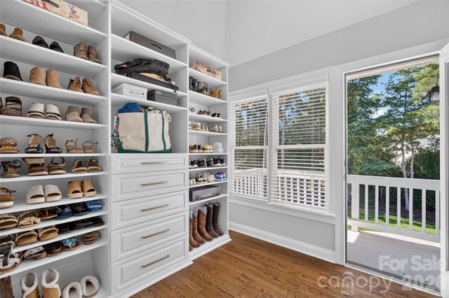 8634 Woodmere Crossing Drive, Charlotte, NC 28226