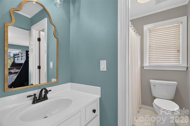 8634 Woodmere Crossing Drive, Charlotte, NC 28226