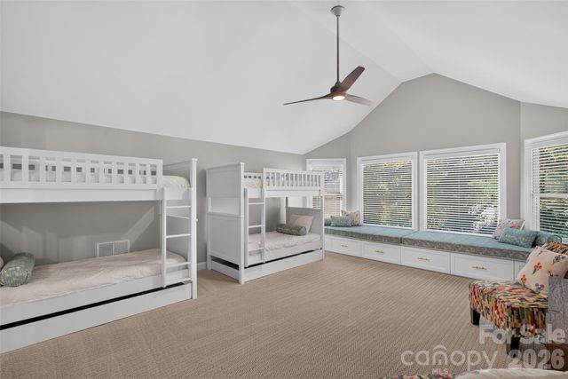 8634 Woodmere Crossing Drive, Charlotte, NC 28226