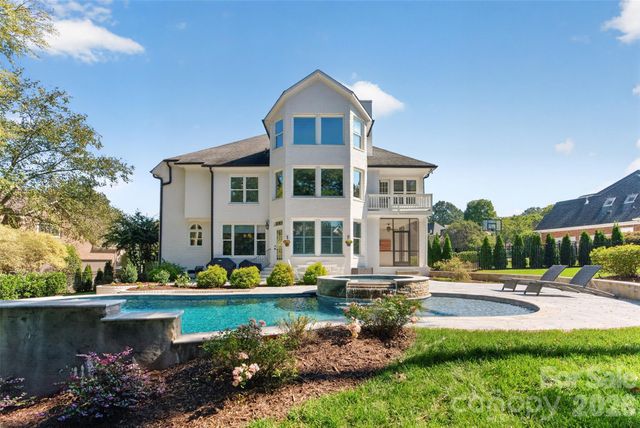 8634 Woodmere Crossing Drive, Charlotte, NC 28226