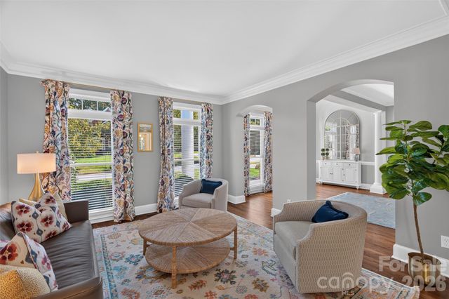 8634 Woodmere Crossing Drive, Charlotte, NC 28226