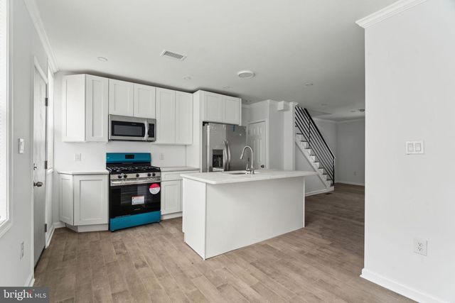 2041 S BUCKNELL ST, Philadelphia, PA 19145