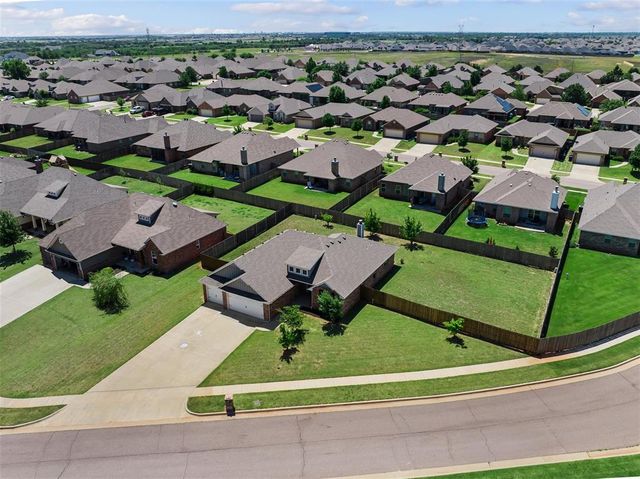 16032 Siloa Avenue, Edmond, OK 73013