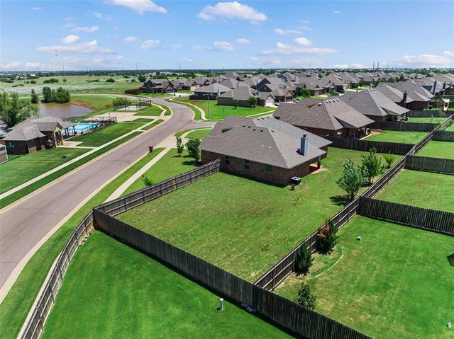 16032 Siloa Avenue, Edmond, OK 73013
