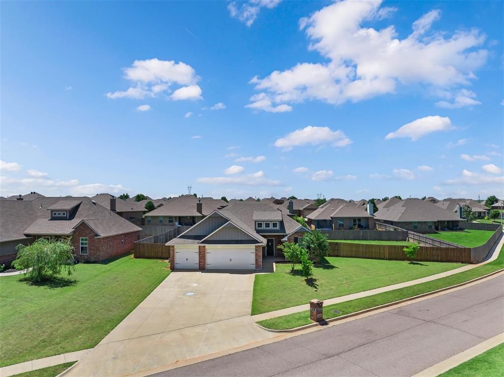 16032 Siloa Avenue, Edmond, OK 73013