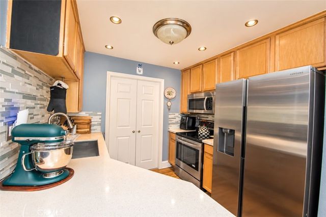 2375 Del Mar Way 101, Corona, CA 92882