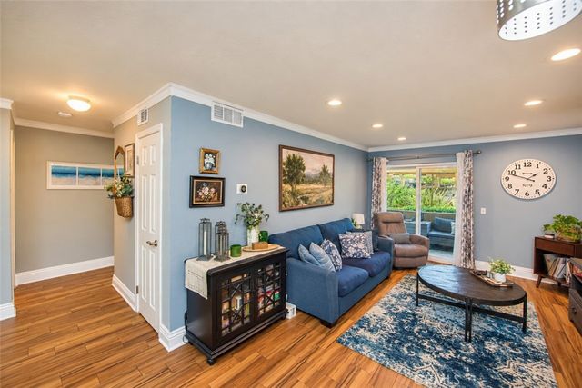 2375 Del Mar Way 101, Corona, CA 92882