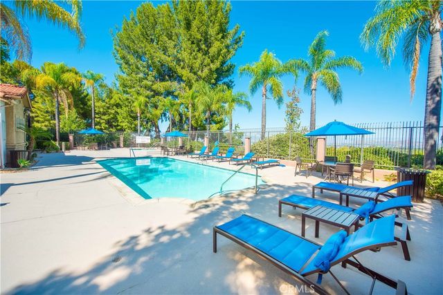 2375 Del Mar Way 101, Corona, CA 92882
