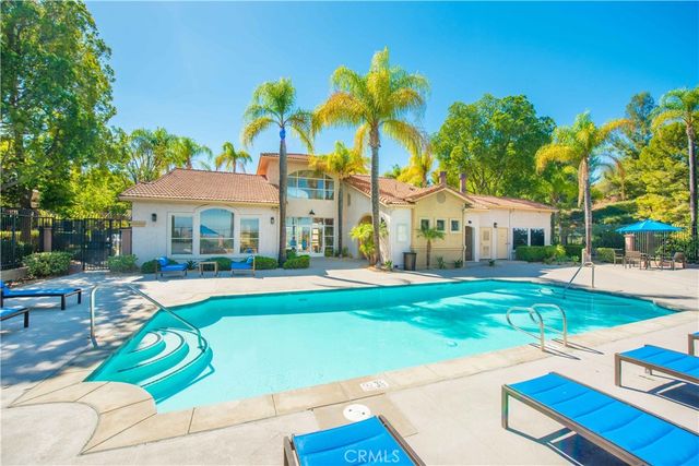 2375 Del Mar Way 101, Corona, CA 92882