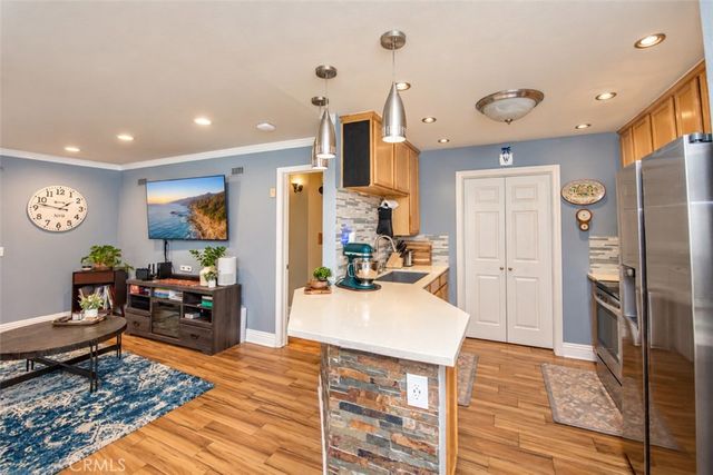 2375 Del Mar Way 101, Corona, CA 92882