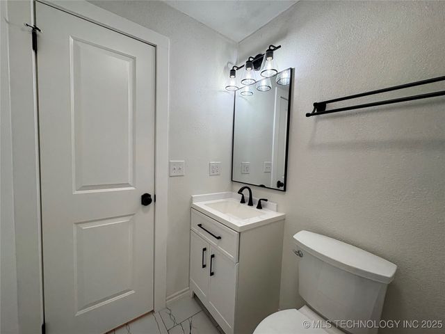 1301 9th Avenue NW, Ardmore, OK 73401