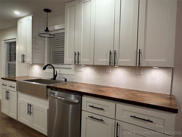 1301 9th Avenue NW, Ardmore, OK 73401