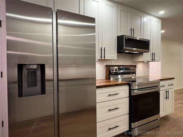 1301 9th Avenue NW, Ardmore, OK 73401