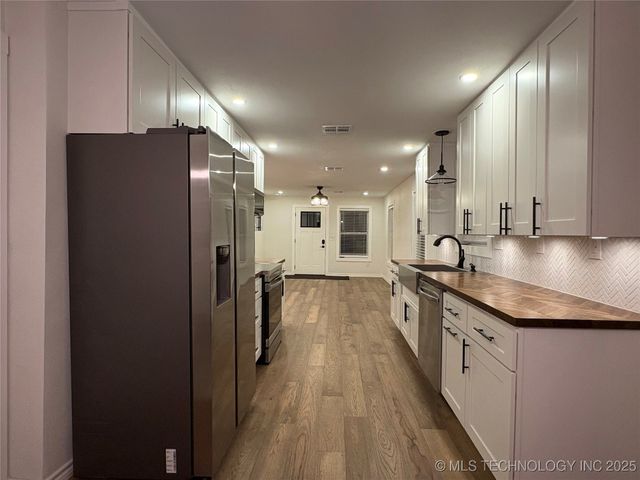 1301 9th Avenue NW, Ardmore, OK 73401