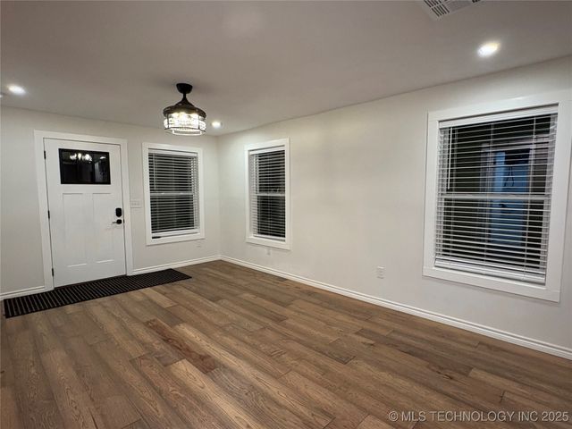 1301 9th Avenue NW, Ardmore, OK 73401