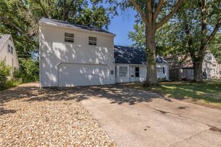 4915 Beachwood Drive, Sheffield Lake, OH 44054