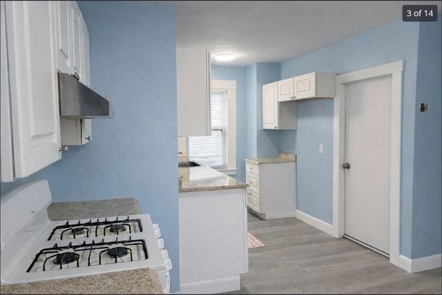 405 Lakeview Ave 2, Lowell, MA 01850