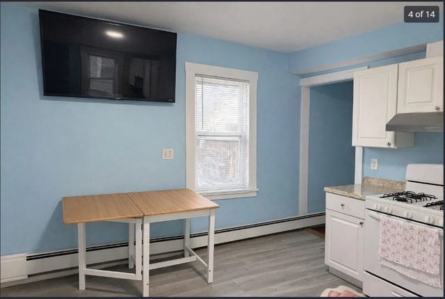 405 Lakeview Ave 2, Lowell, MA 01850