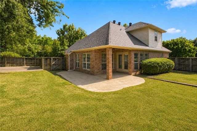 833 E Birwin Street, Fayetteville, AR 72703