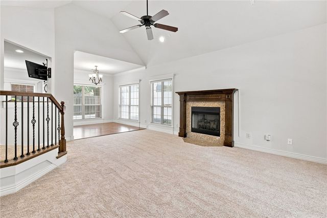 833 E Birwin Street, Fayetteville, AR 72703
