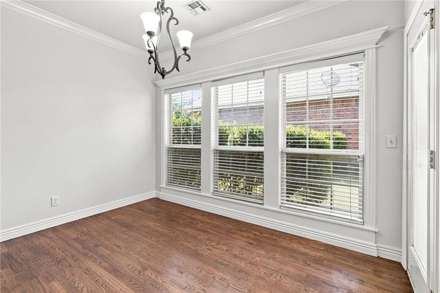 833 E Birwin Street, Fayetteville, AR 72703