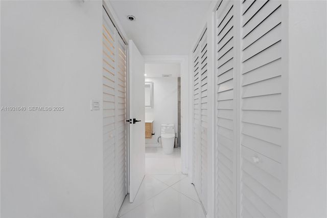 7601 E Treasure Dr 819, North Bay Village, FL 33141