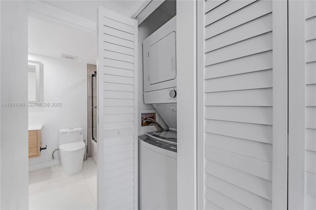 7601 E Treasure Dr 819, North Bay Village, FL 33141