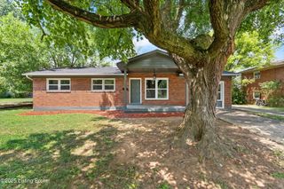 6205 Manse Dr, Louisville, KY 40258