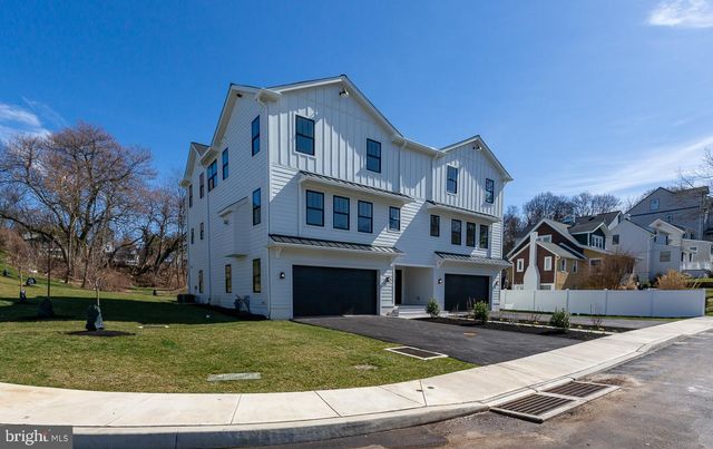 981 HENRY AVE, Wayne, PA 19087