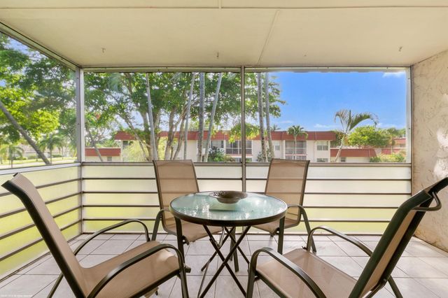 12005 Poinciana Boulevard 205, Royal Palm Beach, FL 33411
