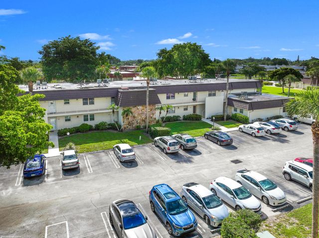 12005 Poinciana Boulevard 205, Royal Palm Beach, FL 33411