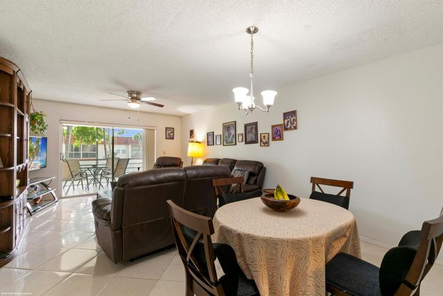 12005 Poinciana Boulevard 205, Royal Palm Beach, FL 33411