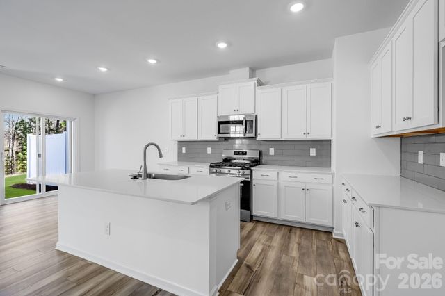 696 Sparano Loop, York, SC 29745