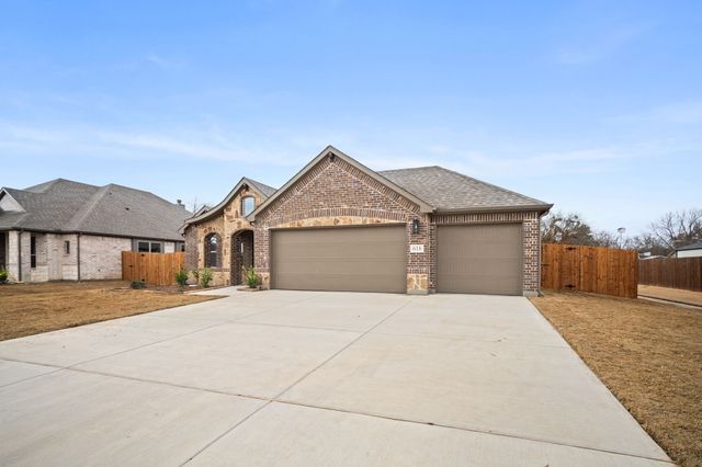 618 Kyle Drive, Tioga, TX 76271