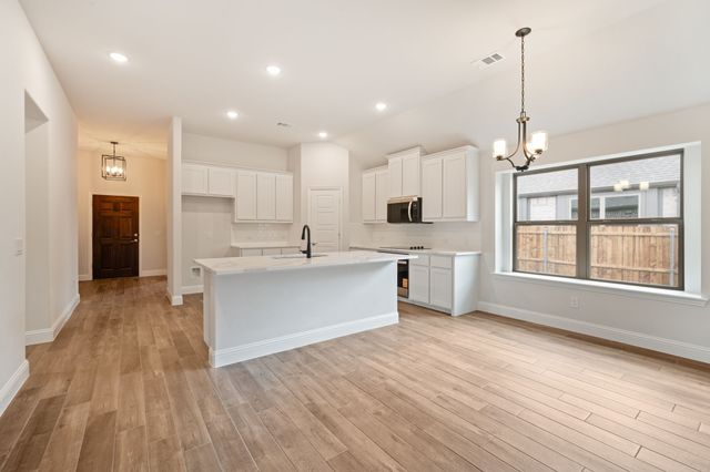 618 Kyle Drive, Tioga, TX 76271