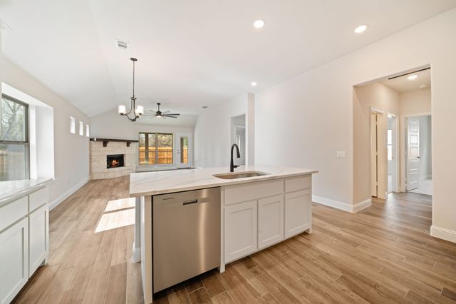 618 Kyle Drive, Tioga, TX 76271