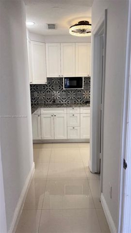 14652 SW 114th Ter A, Miami, FL 33186