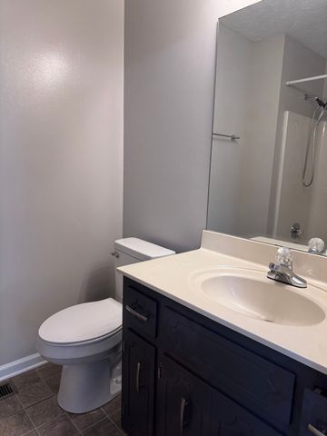 203 Melodie Dr, Clarksville, TN 37043