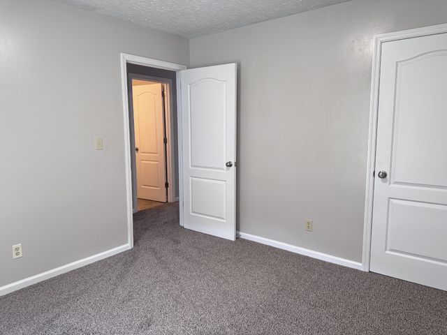 203 Melodie Dr, Clarksville, TN 37043