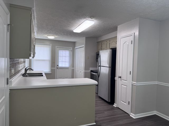 203 Melodie Dr, Clarksville, TN 37043